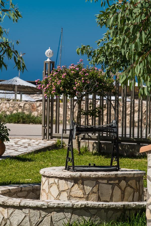 Akroyiali Resort Vasiliki Exterior foto